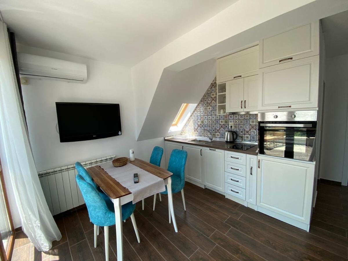 Villa Aqua Family Hotel Burgas ภายนอก รูปภาพ